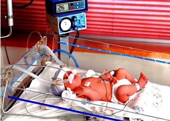 نقش شیلنگهای سیلیکون در آزمایشگاهها و صنایع پزشکی